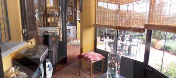 2-salle Propriété commerciale à Montopoli in Val d'Arno, Italy No. 20760 30