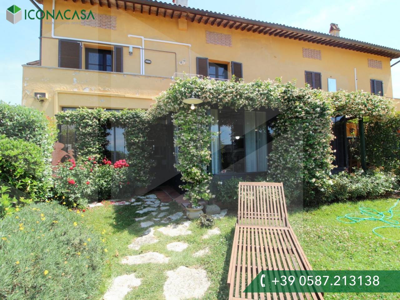 Коммерческая недвижимость с 2 комнатами в Монтополи ин Валь д’Арно, Италия № 20760