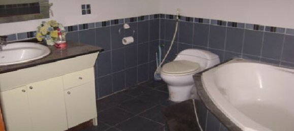 3 Schlafzimmer Haus in Ba Dinh, Vietnam, Nr. 6480 9