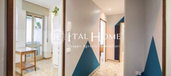 2 bedrooms Apartment in Milan, Italy No. 337063 6