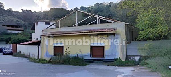 Villa de 3 dormitorios en Villafranca Tirrena, Italy No. 38261