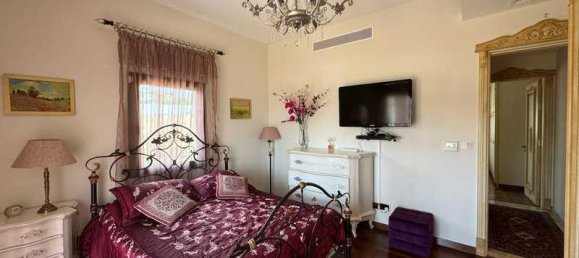 5 bedrooms House in Germasogeia, Cyprus No. 7061 13