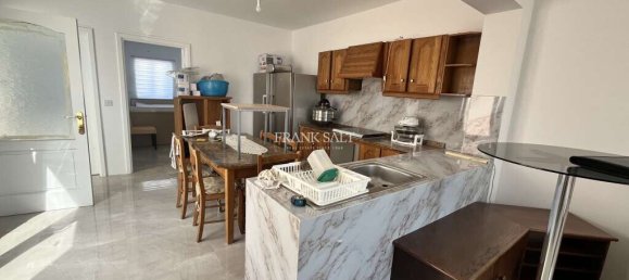 2 bedrooms Penthouse in Zabbar, Malta No. 8166 2