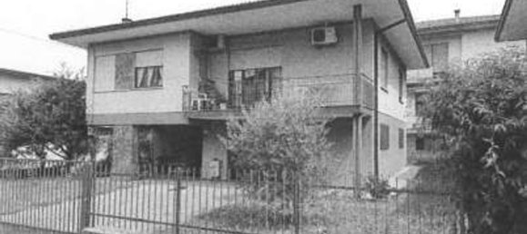 7 bedrooms Apartment in Arzignano, Italy No. 349217 2