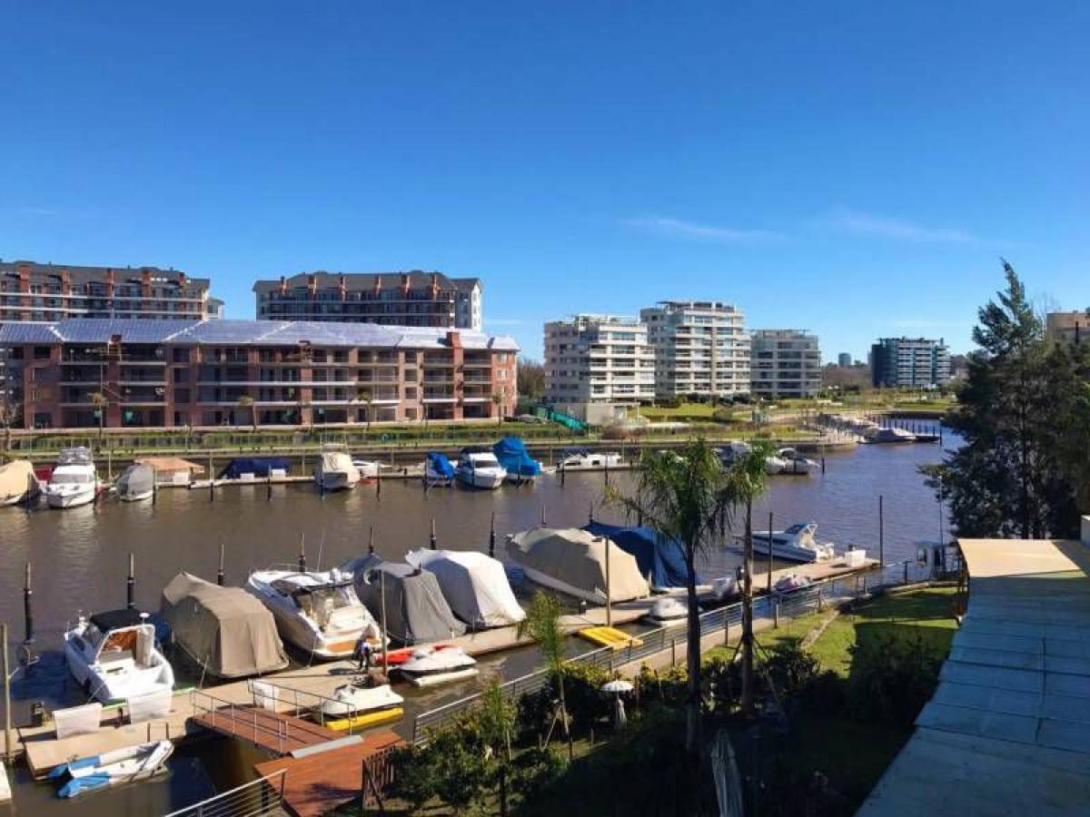 2 bedrooms Apartment in Tigre, Argentina No. 9815