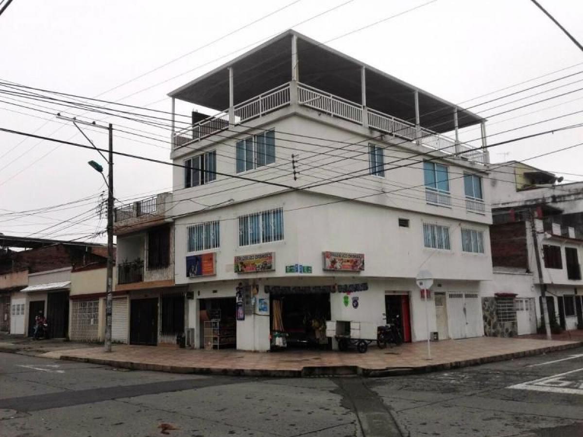 4 bedrooms House in Valle del Cauca, Colombia No. 8140