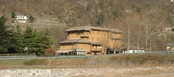 33 rooms Commercial property in Ardenno, Italy No. 81648 6