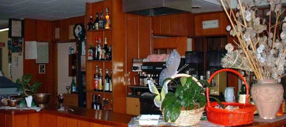 33 rooms Commercial property in Ardenno, Italy No. 81648 11