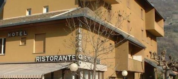 33 rooms Commercial property in Ardenno, Italy No. 81648 5