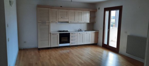 3غرفة شقة في Pordenone, Italy رقم 258997 2