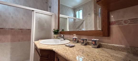 Apartamento de 3 dormitorios en Novelda, Spain No. 145433 2