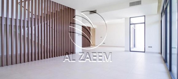 4 bedrooms Villa in Yas Island, UAE No. 29770 6