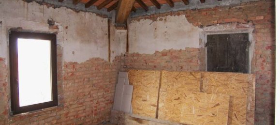 2 bedrooms House in Foiano della Chiana, Italy No. 228403 7