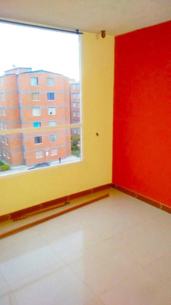 2 bedrooms House in Bogota, Colombia No. 11786