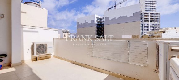 2 bedrooms Apartment in Gzira, Malta No. 8816 6