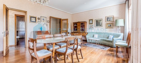 4-salle Appartement à Rome, Italy No. 200898 24