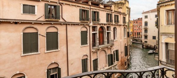 2 bedrooms Apartment in Venice, Italy No. 56731 18