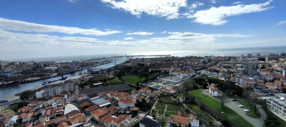 3 chambres Appartement à Matosinhos, Portugal No. 15692 10
