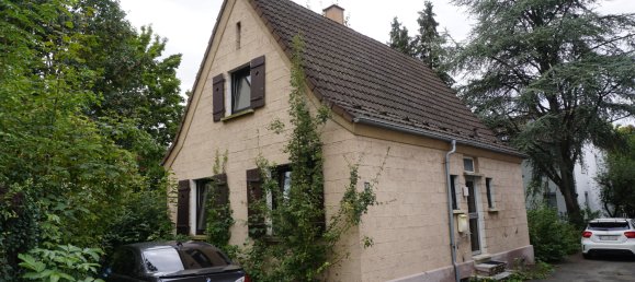 6 rooms House in Reutlingen, Germany No. 322596 8