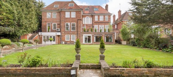 Casa de 13 dormitorios en London, United Kingdom No. 13117 25