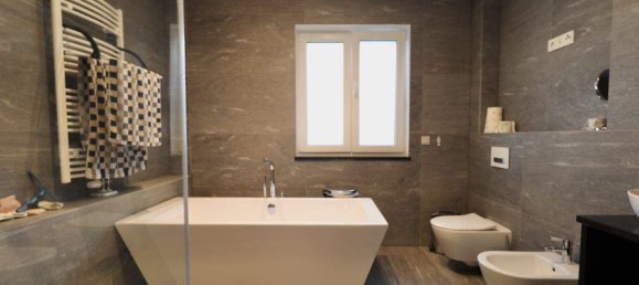 8-Zimmer Villa in Kaulsdorf, Germany, Nr. 295905 17