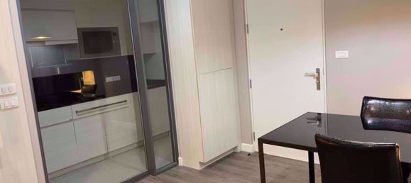 Apartamento com 1 quarto em condomínio em Khlong Toei, Thailand N.º 4778 7