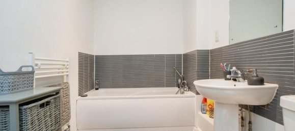 2 Schlafzimmer Wohnung in Watford, United Kingdom, Nr. 6041 26