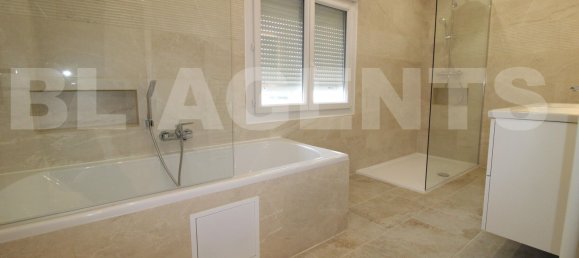 5 bedrooms House in Seine-et-Marne, France No. 288783 12