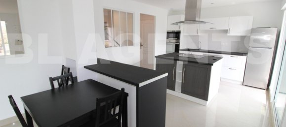 5 bedrooms House in Seine-et-Marne, France No. 288783 2