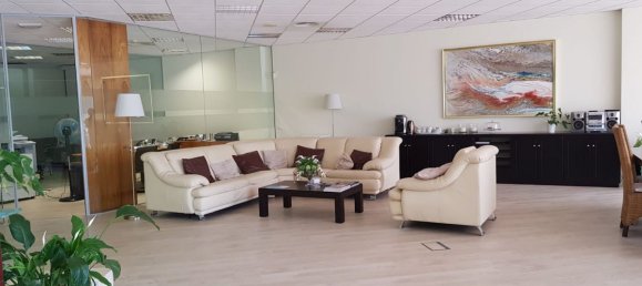 2 bedrooms Commercial property in Estepona, Spain No. 2942 10