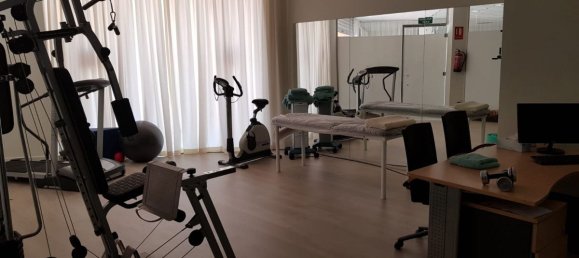 2 bedrooms Commercial property in Estepona, Spain No. 2942 7