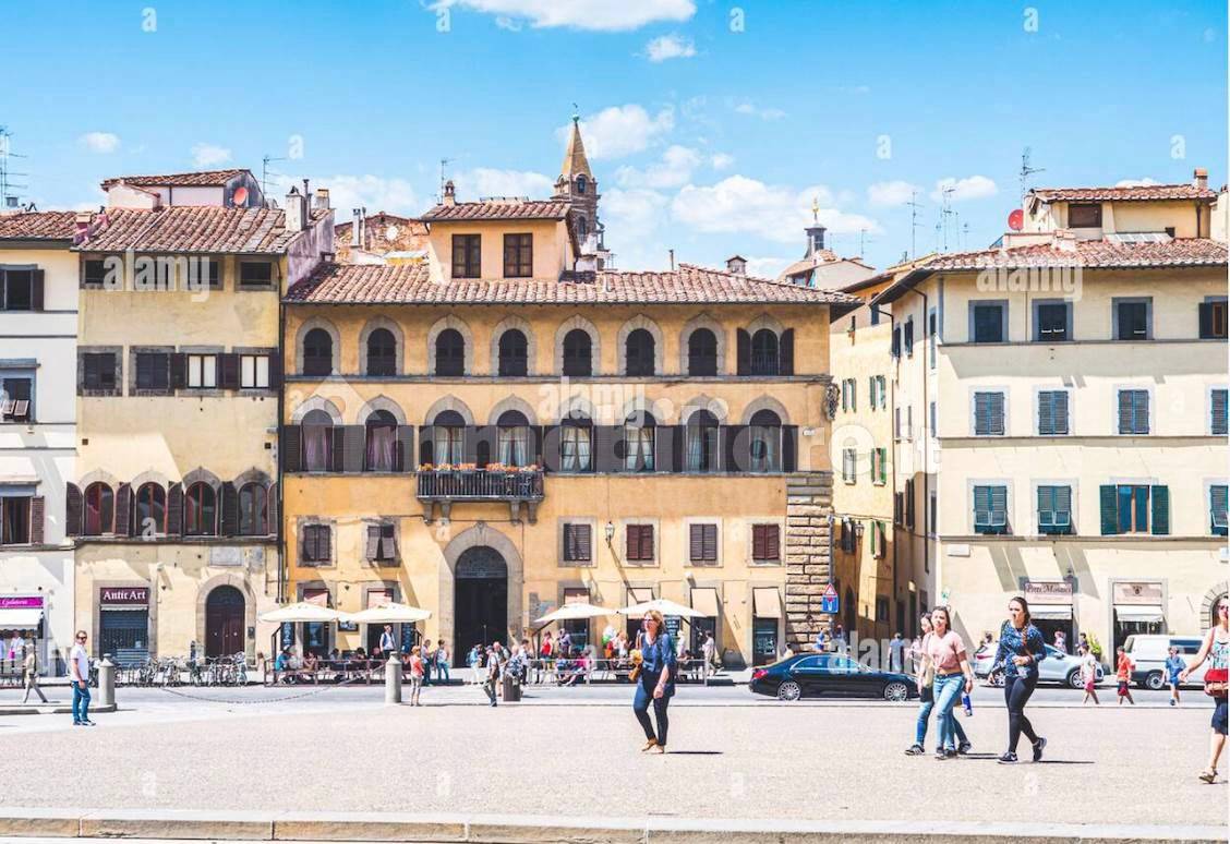 5 rooms Commercial property in Florence, Italy No. 208535