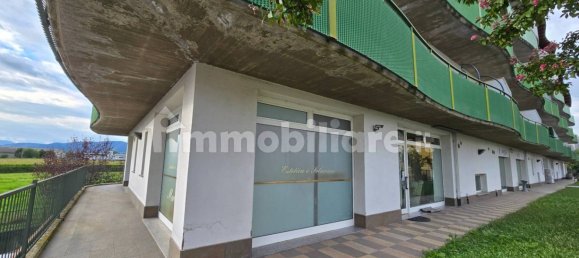 Imóvel comercial de 4 divisões em Albano Sant'Alessandro, Italy N.º 90661 21