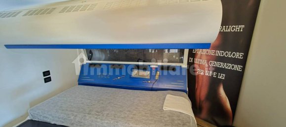 Imóvel comercial de 4 divisões em Albano Sant'Alessandro, Italy N.º 90661 13