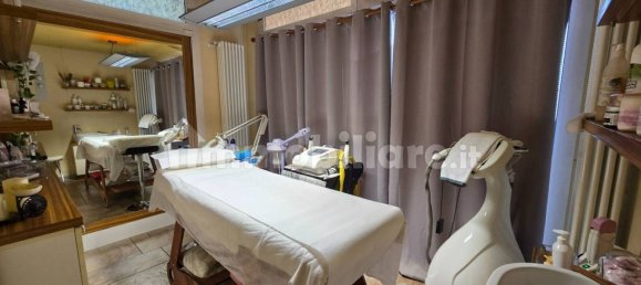 Imóvel comercial de 4 divisões em Albano Sant'Alessandro, Italy N.º 90661 8