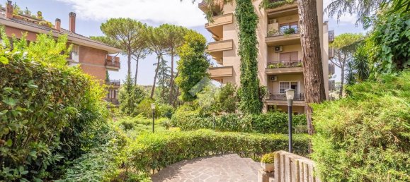 5 rooms Apartment in Rome, Italy No. 283953 2