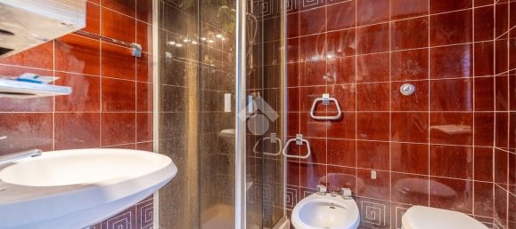 5 rooms Apartment in Rome, Italy No. 283953 25