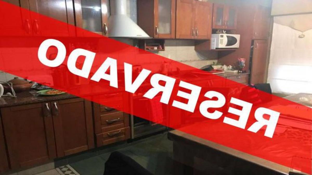 Casa de 2 dormitorios en General San Martín, Argentina No. 83431