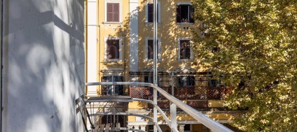 3 bedrooms Apartment in Rome, Italy No. 377579 21