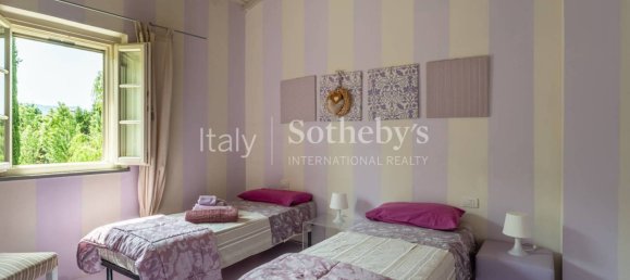 5 bedrooms House in Lucca, Italy No. 119214 19