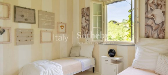 5 bedrooms House in Lucca, Italy No. 119214 26