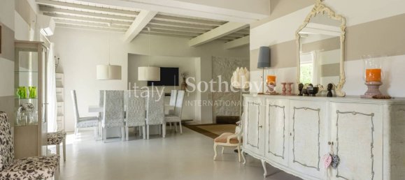 5 bedrooms House in Lucca, Italy No. 119214 9