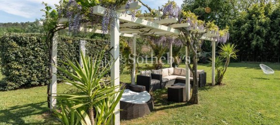 5 bedrooms House in Lucca, Italy No. 119214 6