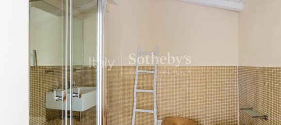 5 bedrooms House in Lucca, Italy No. 119214 24