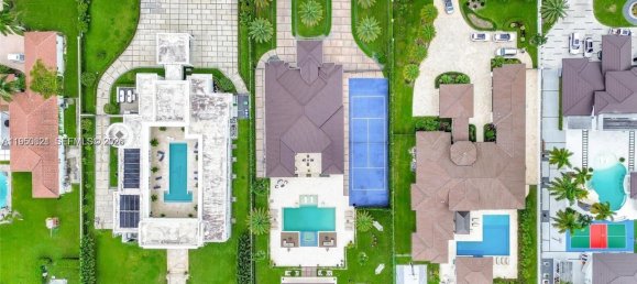 5 dormitorios villa en venta en Miami, Miami-Dade, Florida, USA № 615311 19