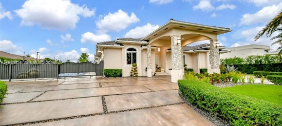 5 dormitorios villa en venta en Miami, Miami-Dade, Florida, USA № 615311 13
