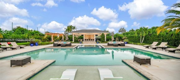 5 dormitorios villa en venta en Miami, Miami-Dade, Florida, USA № 615311 12