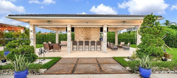 5 dormitorios villa en venta en Miami, Miami-Dade, Florida, USA № 615311 8
