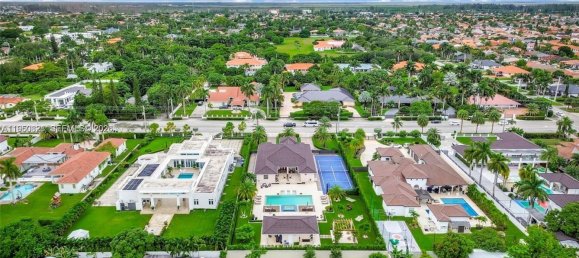 5 dormitorios villa en venta en Miami, Miami-Dade, Florida, USA № 615311 25