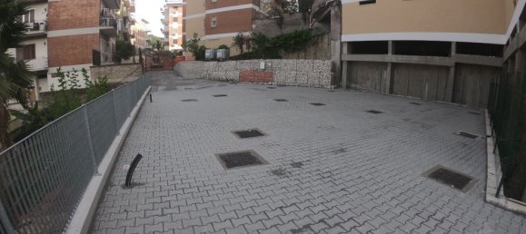 مرآب في Rome, Italy 12متر مربع رقم 370513 16